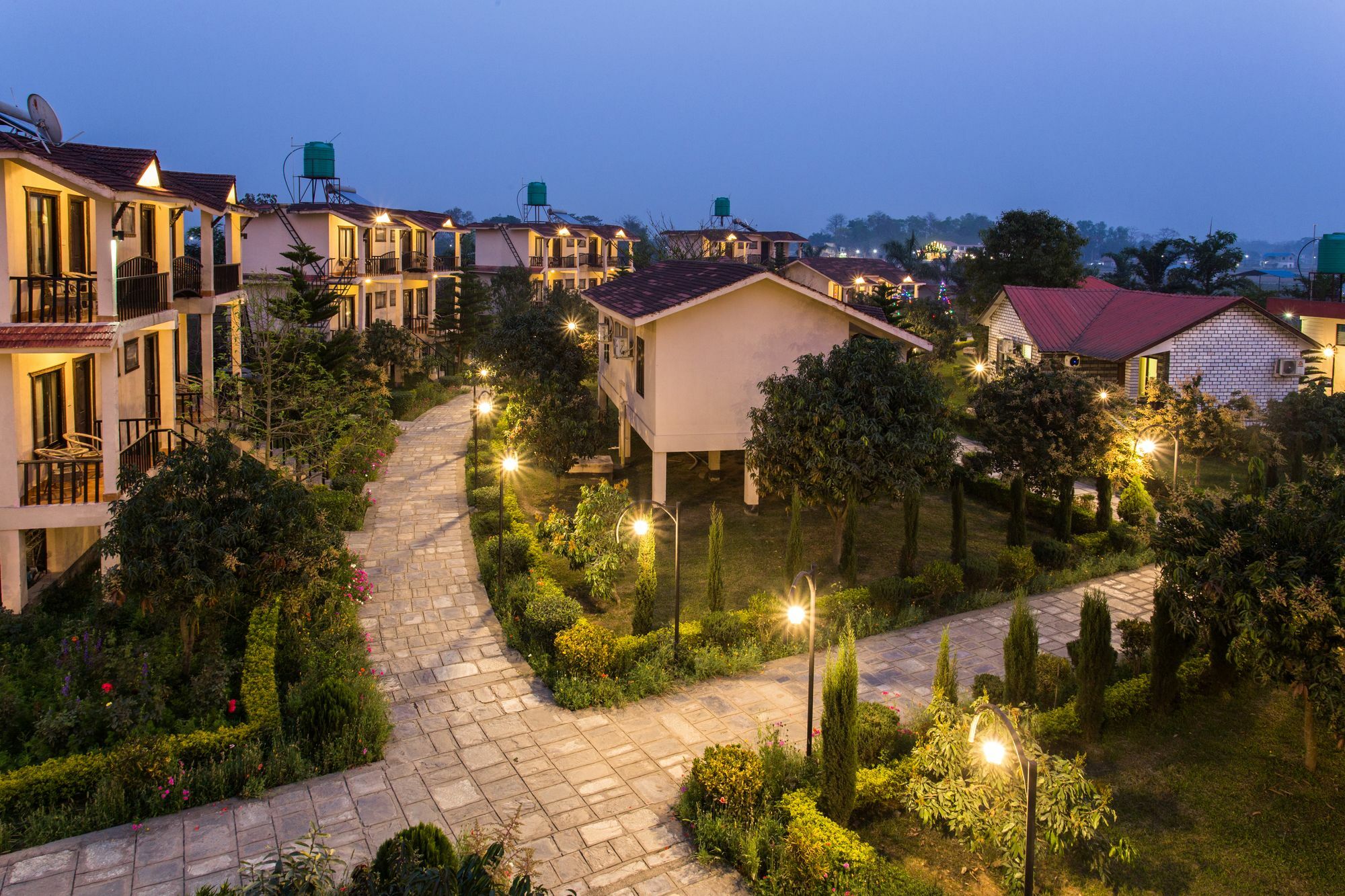 Hotel Seven Star Sauraha Luaran gambar